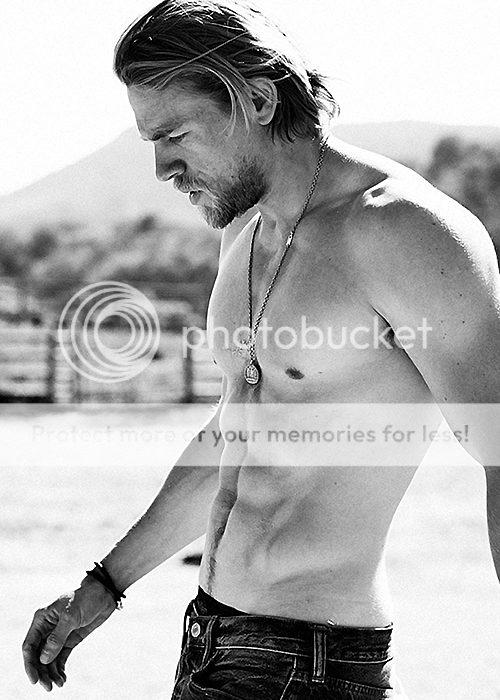 photo tumblr_nve75vdCbm1rjn473o1_500.png
