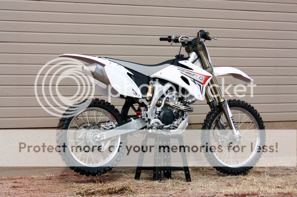 yamaha with white or black plastics Dirt Bike Pictures & Video