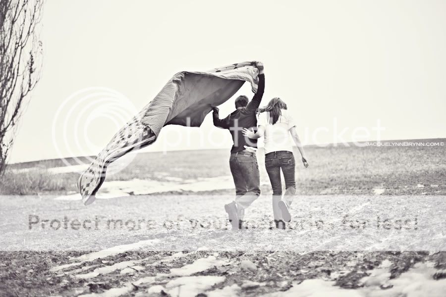 lake chelan engagement,wheat field,jacquelynn brynn photography,orondo wedding